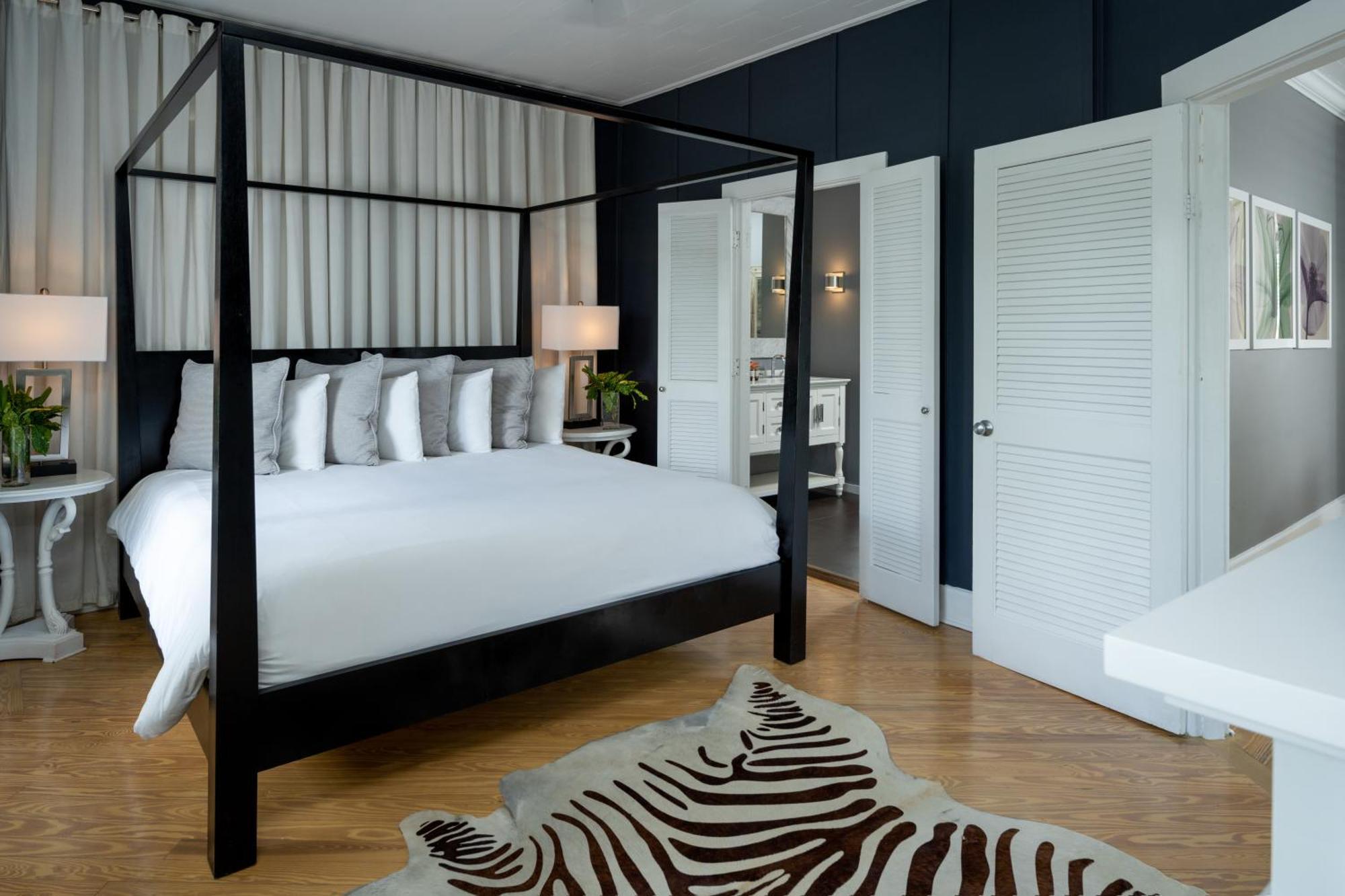 Alexander'S Guesthouse-Adult Exclusive, Lgbtq Friendly Key West Oda fotoğraf