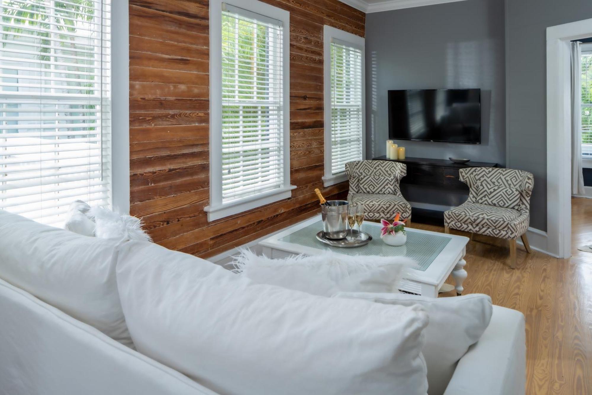 Alexander'S Guesthouse-Adult Exclusive, Lgbtq Friendly Key West Oda fotoğraf